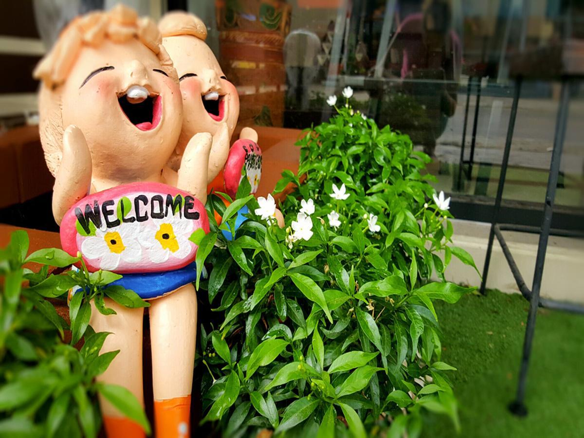 The Sun Hostel Chiang Mai Exterior photo
