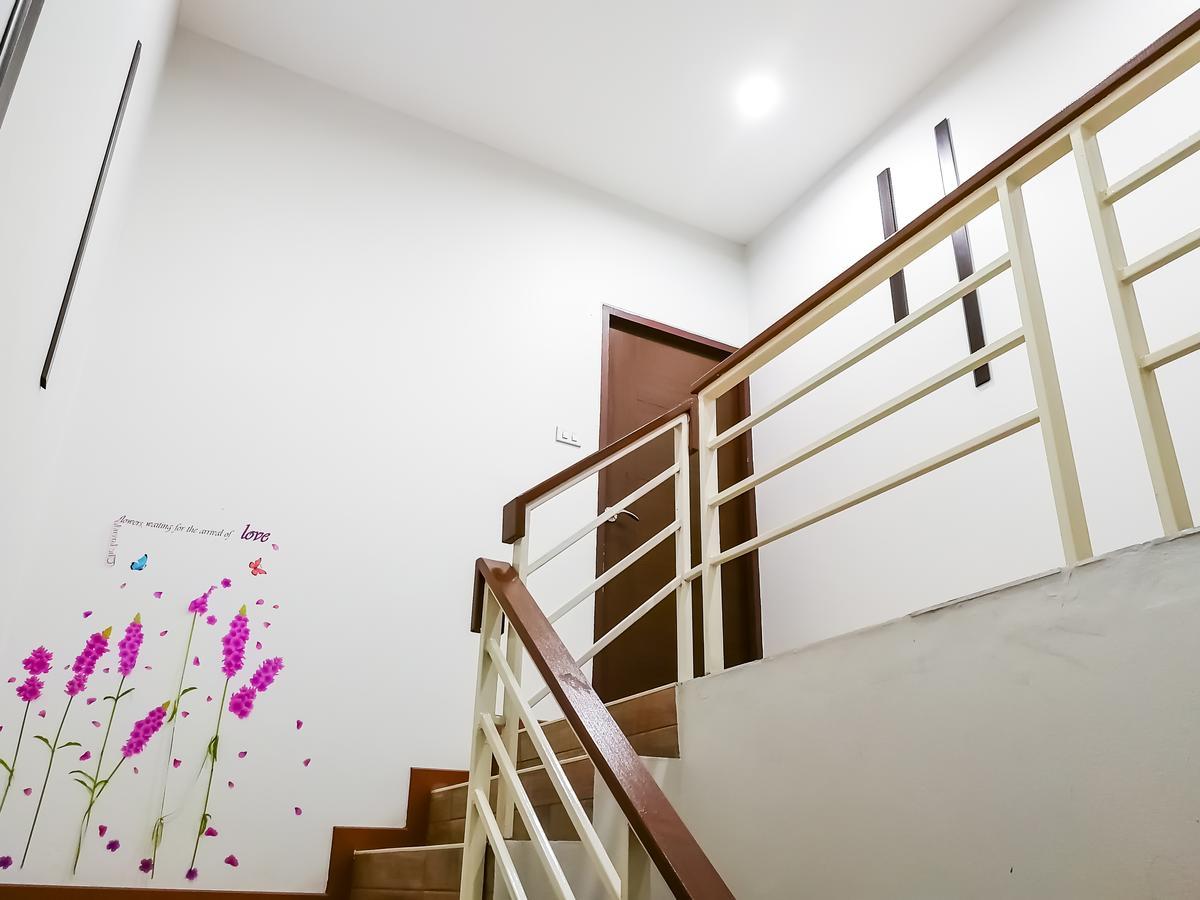 The Sun Hostel Chiang Mai Exterior photo
