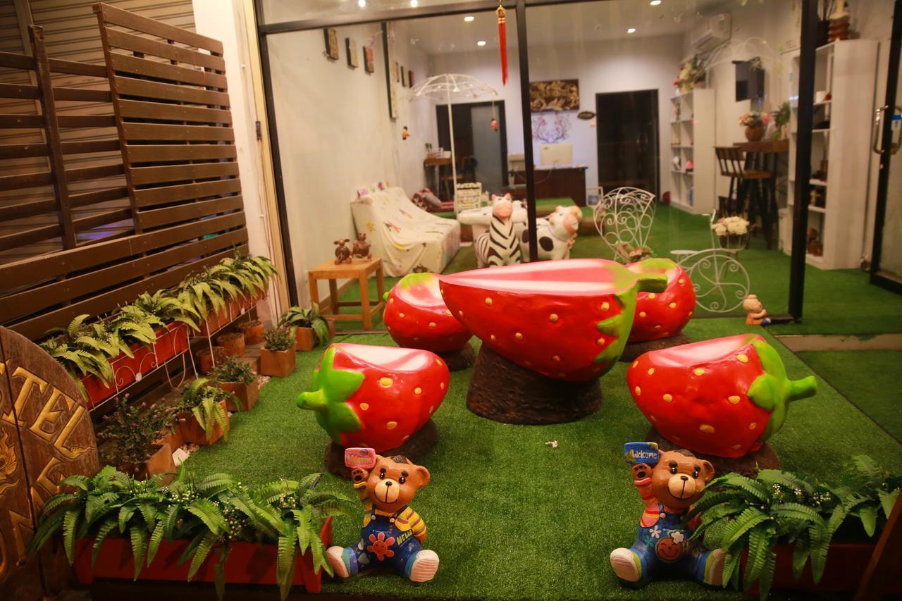 The Sun Hostel Chiang Mai Exterior photo