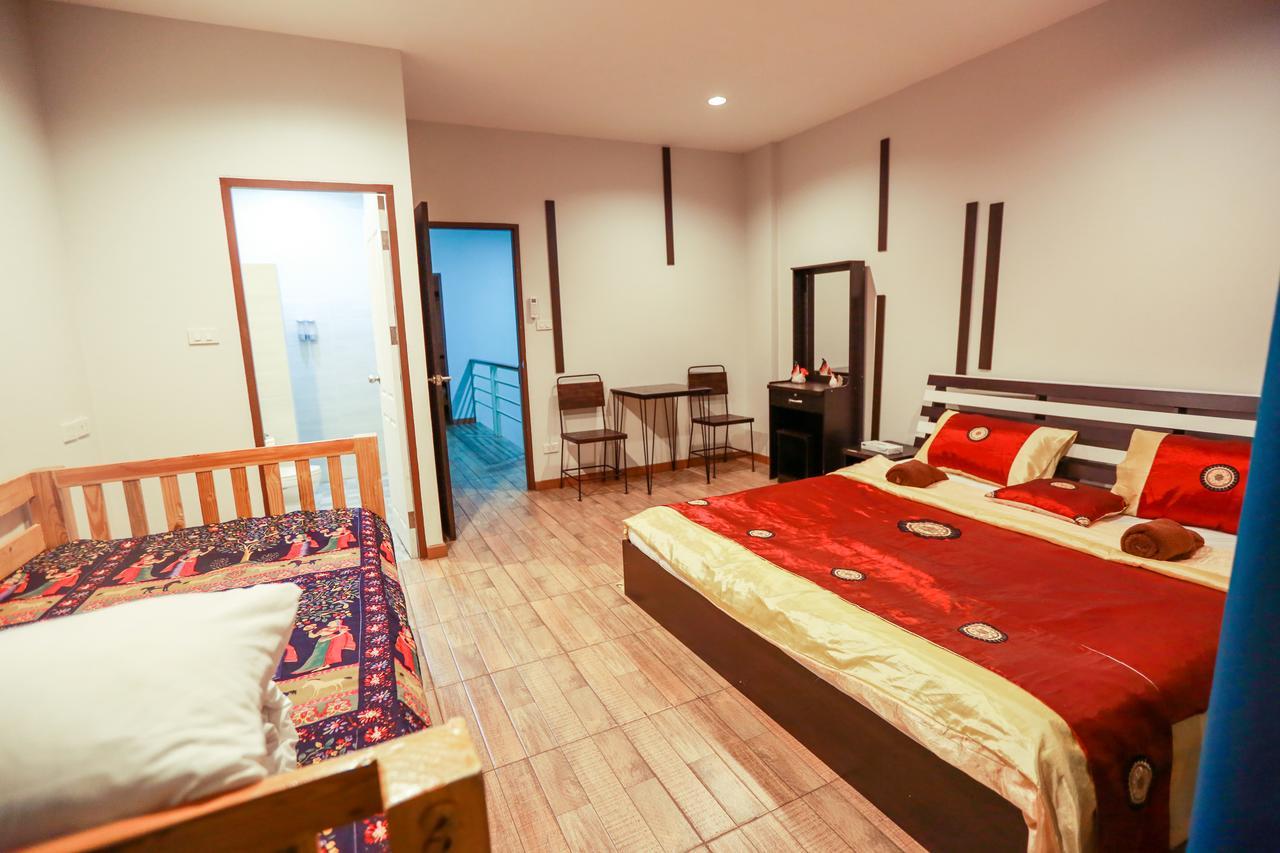 The Sun Hostel Chiang Mai Exterior photo