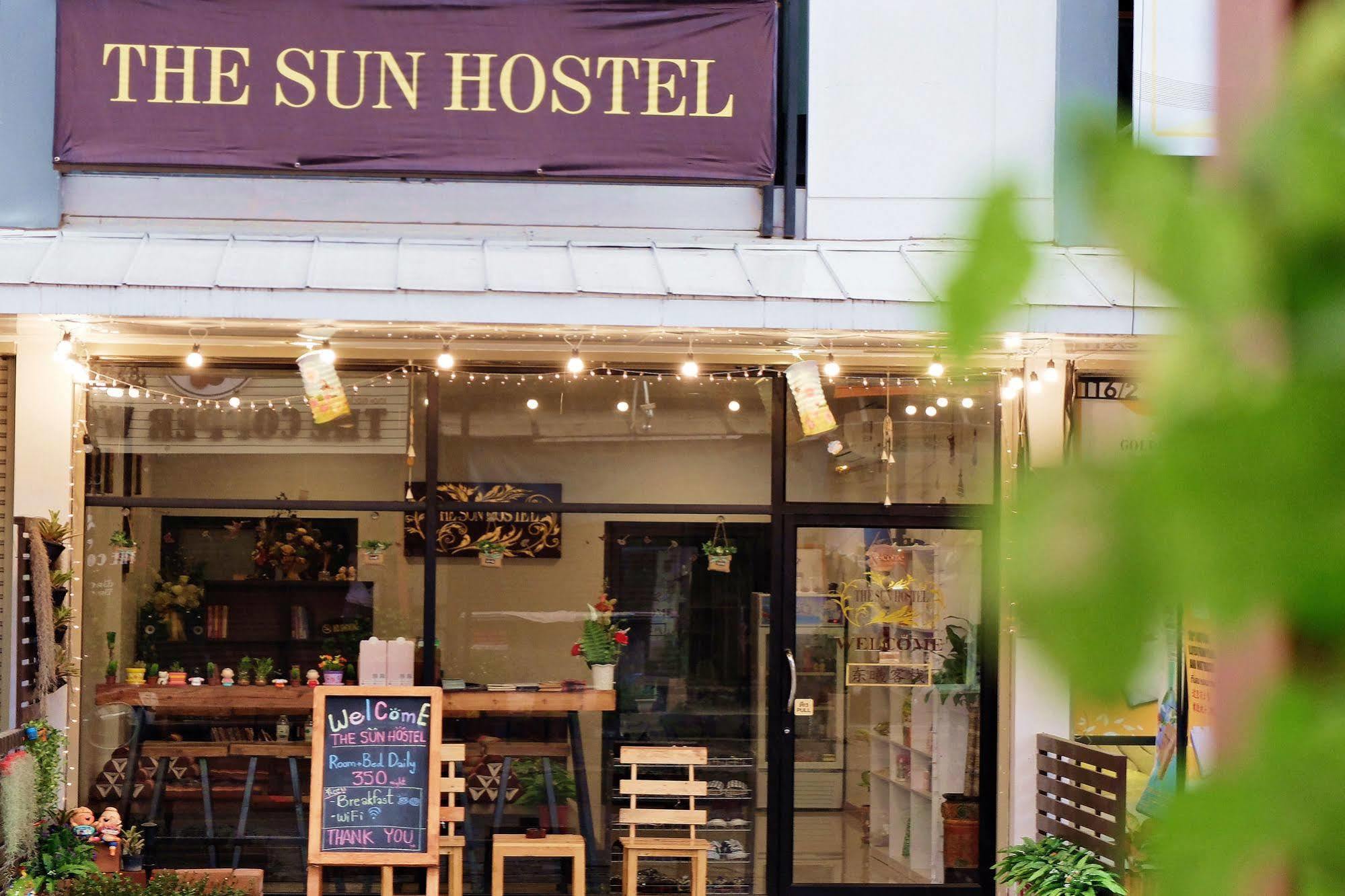 The Sun Hostel Chiang Mai Exterior photo
