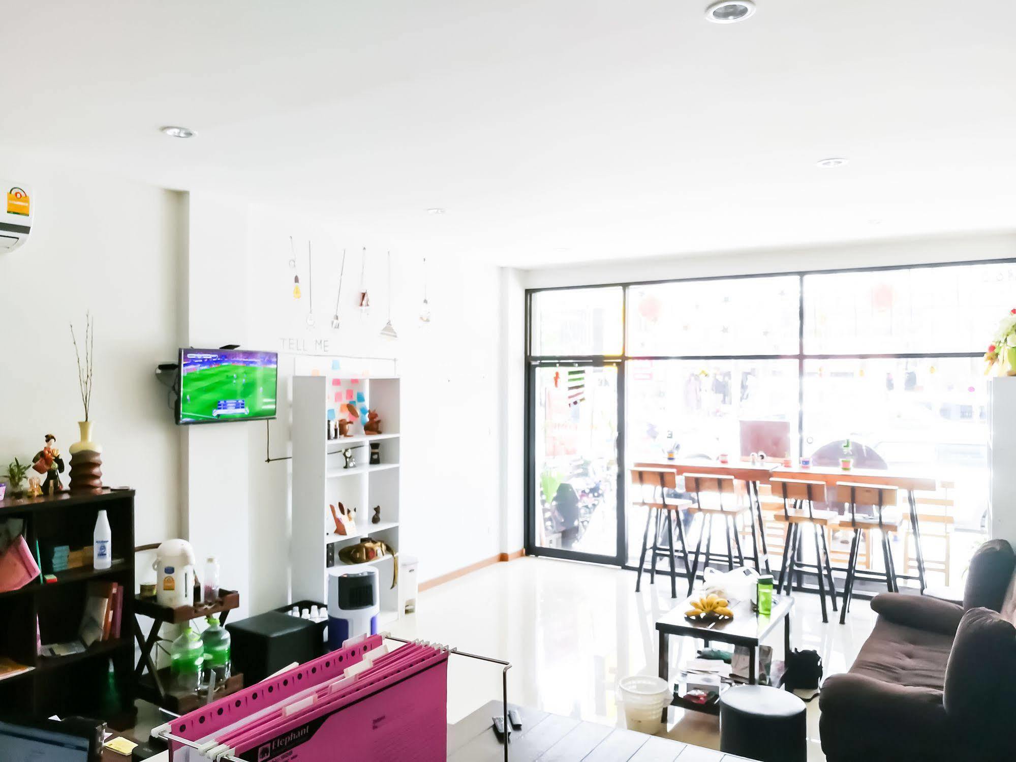 The Sun Hostel Chiang Mai Exterior photo